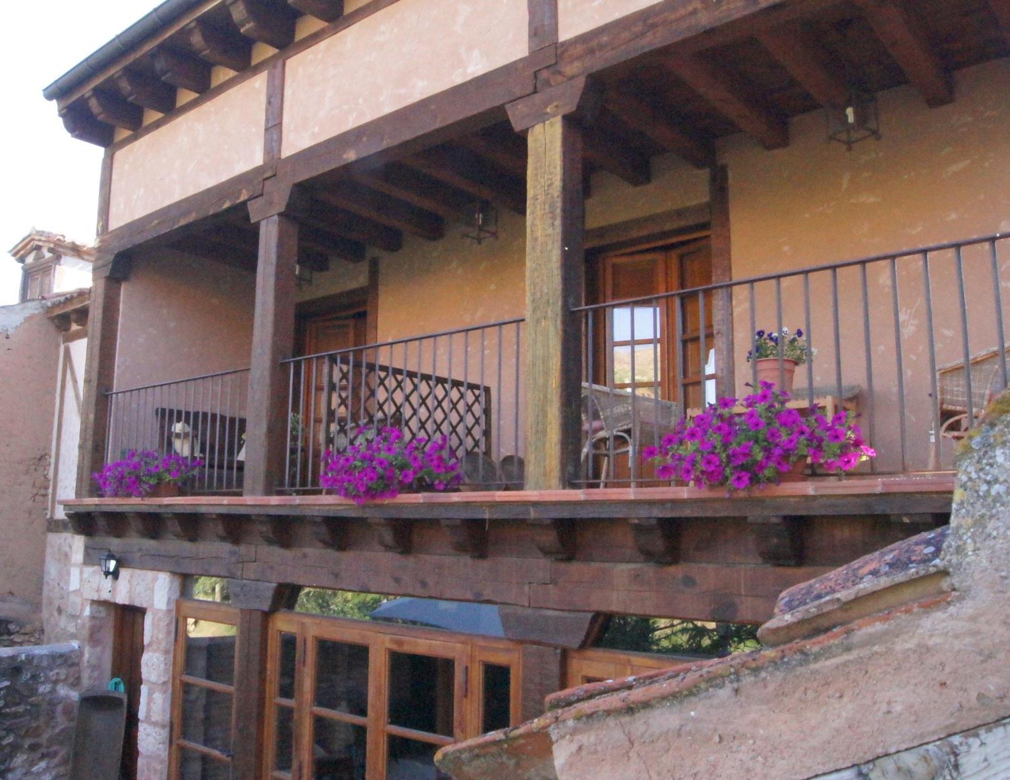 Hotel Rural El Adarve Ayllón Buitenkant foto